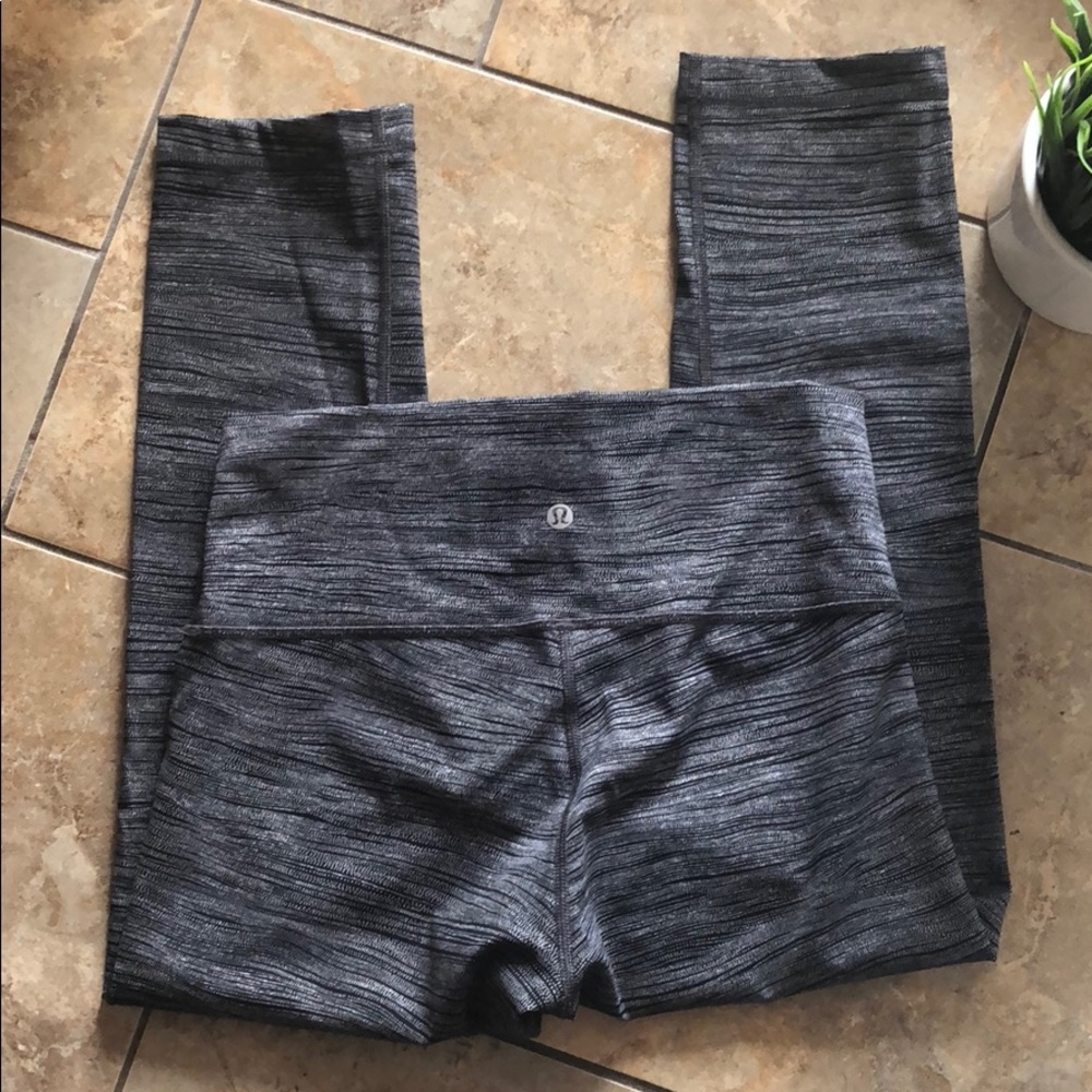 Lululemon Wonder Under Crops